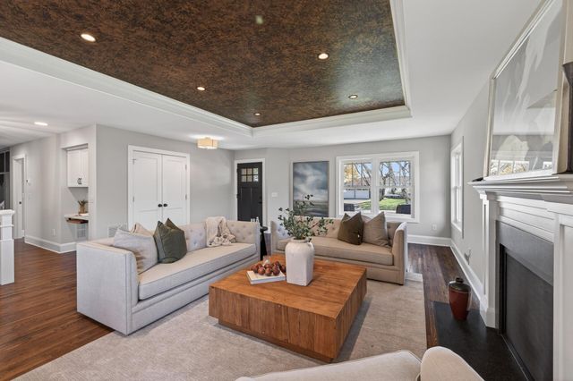 6008 Virginia Avenue S, Edina, MN 55424