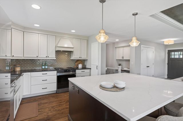 6008 Virginia Avenue S, Edina, MN 55424