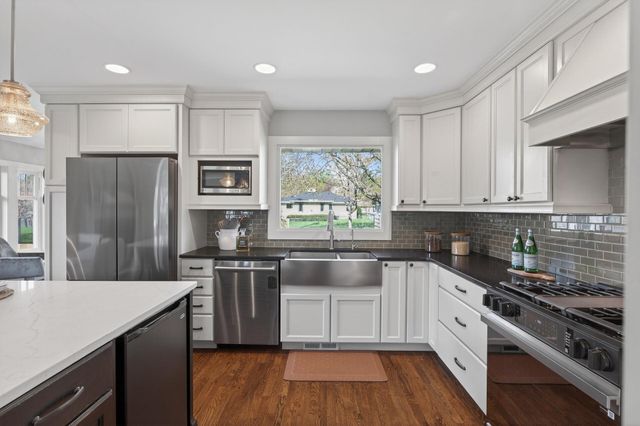 6008 Virginia Avenue S, Edina, MN 55424