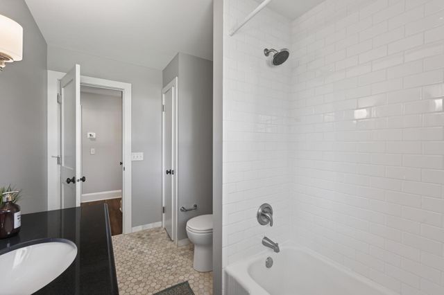 6008 Virginia Avenue S, Edina, MN 55424