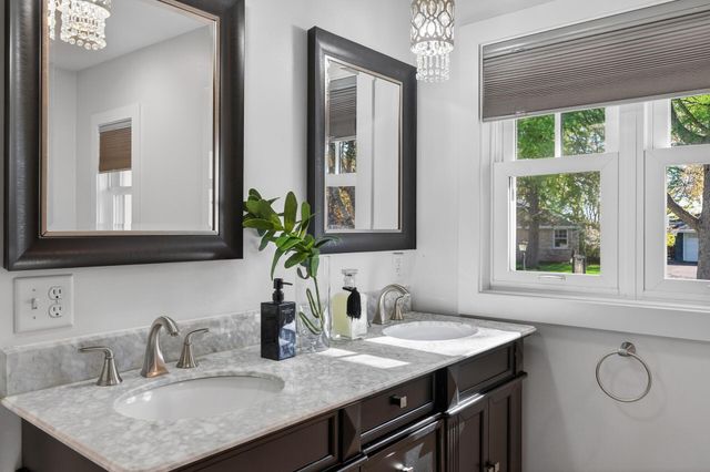 6008 Virginia Avenue S, Edina, MN 55424