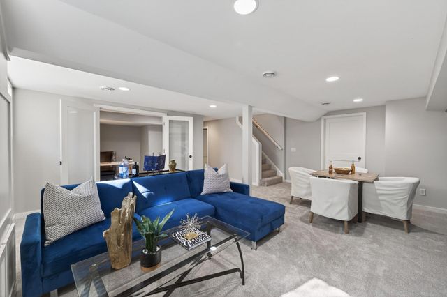 6008 Virginia Avenue S, Edina, MN 55424
