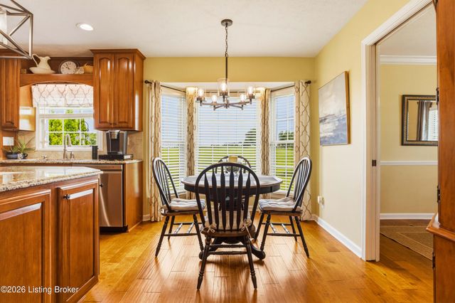 2748 Bloomfield Rd, Taylorsville, KY 40071