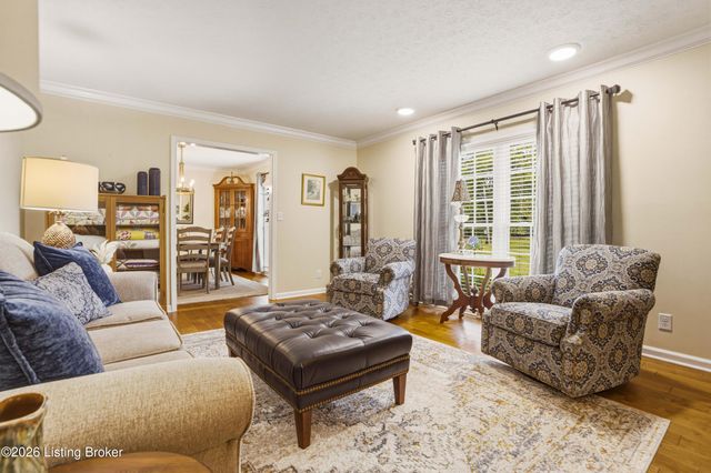 2748 Bloomfield Rd, Taylorsville, KY 40071