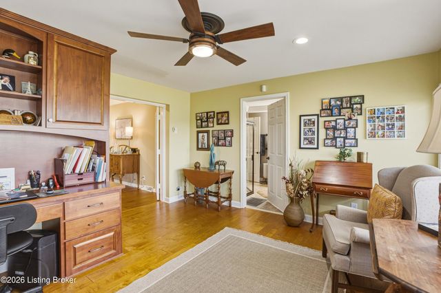 2748 Bloomfield Rd, Taylorsville, KY 40071