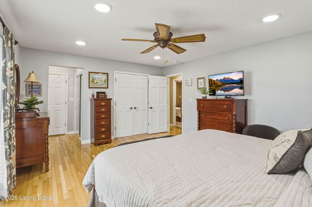 2748 Bloomfield Rd, Taylorsville, KY 40071