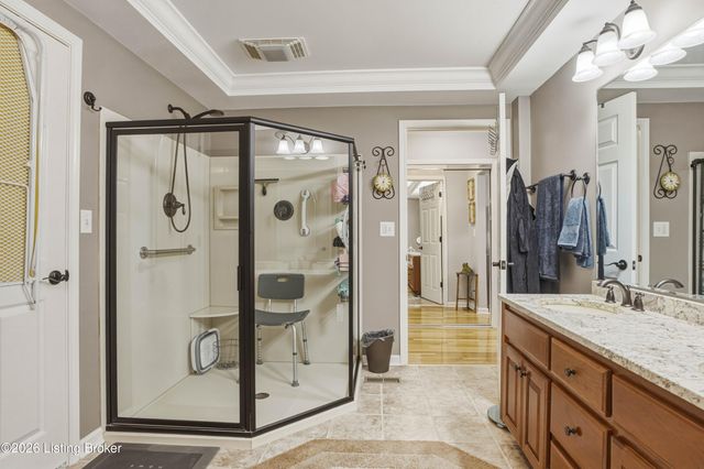 2748 Bloomfield Rd, Taylorsville, KY 40071
