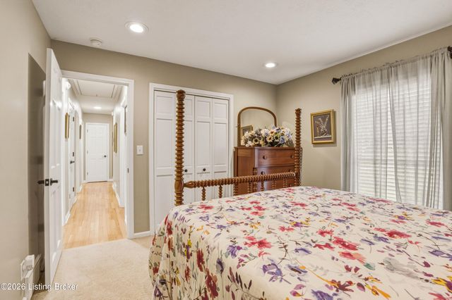 2748 Bloomfield Rd, Taylorsville, KY 40071