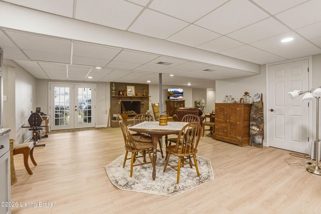 2748 Bloomfield Rd, Taylorsville, KY 40071