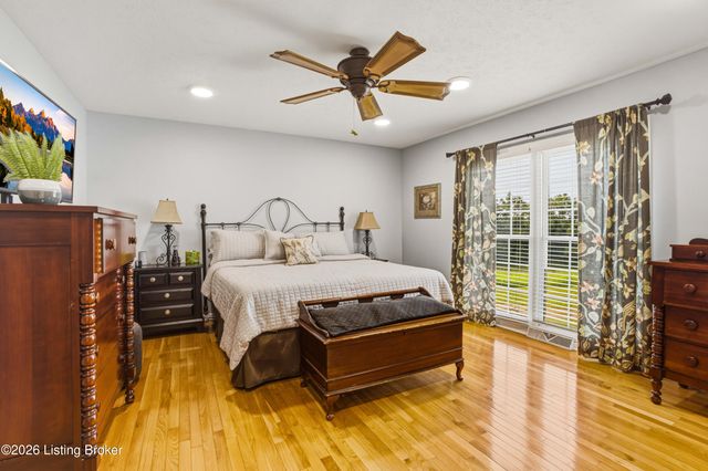 2748 Bloomfield Rd, Taylorsville, KY 40071