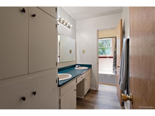 920 Central Ct, Pueblo, CO 81003