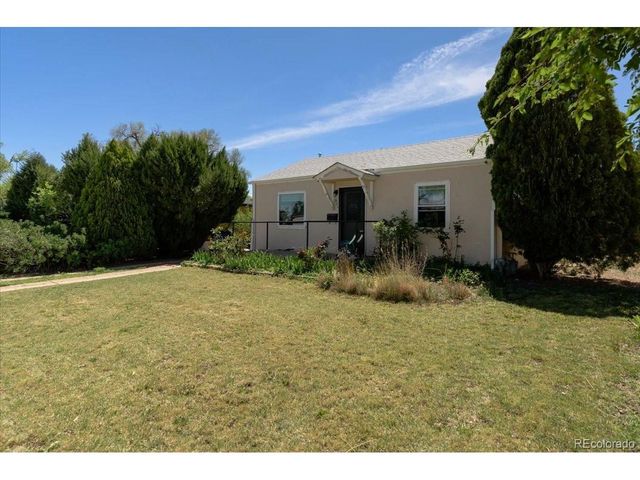 920 Central Ct, Pueblo, CO 81003