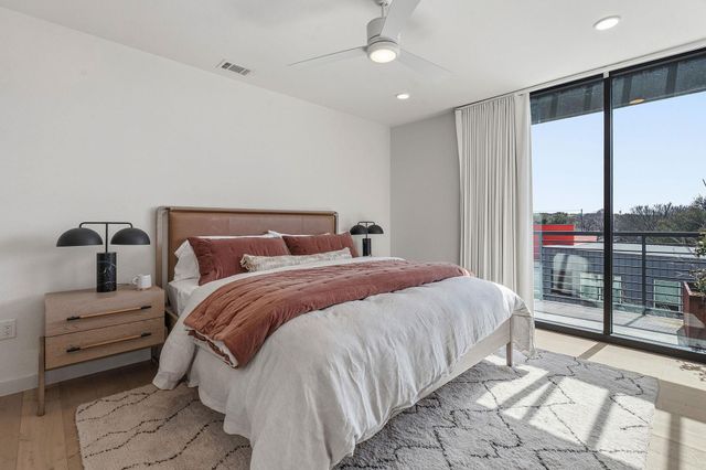 1600 S 1st ST 410, Austin, TX 78704