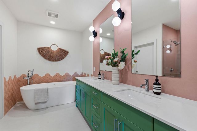 1600 S 1st ST 410, Austin, TX 78704