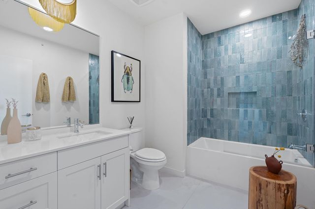 1600 S 1st ST 410, Austin, TX 78704