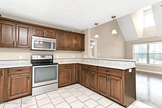 105 Fox Ridge Rd, Bardstown, KY 40004