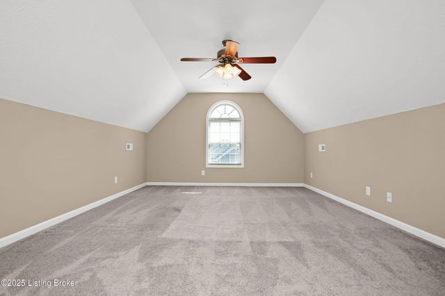 105 Fox Ridge Rd, Bardstown, KY 40004