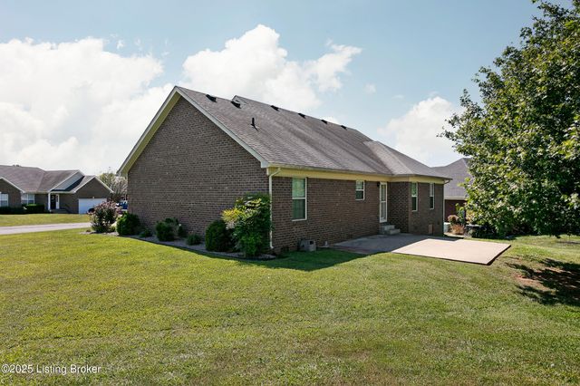 105 Fox Ridge Rd, Bardstown, KY 40004