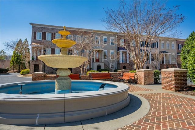 941 Persimmon Point, Atlanta, GA 30328