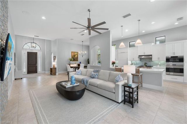 14726 RESERVE LN, Naples, FL 34109