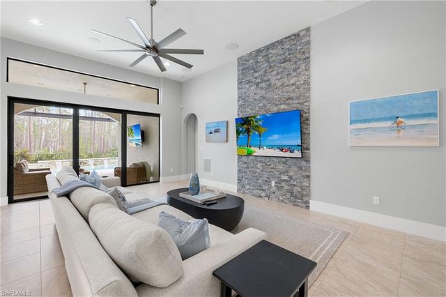 14726 RESERVE LN, Naples, FL 34109