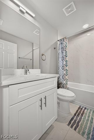 2701 Darlene PL, Lehigh Acres, FL 33971