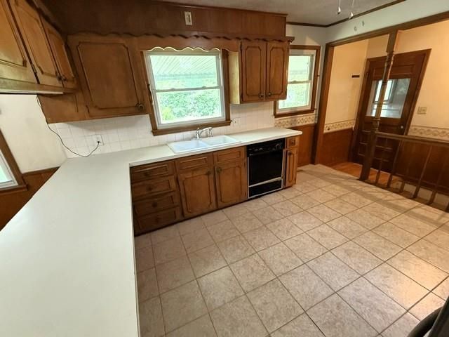 1930 Marc St, Salina, KS 67401