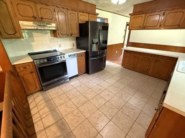 1930 Marc St, Salina, KS 67401