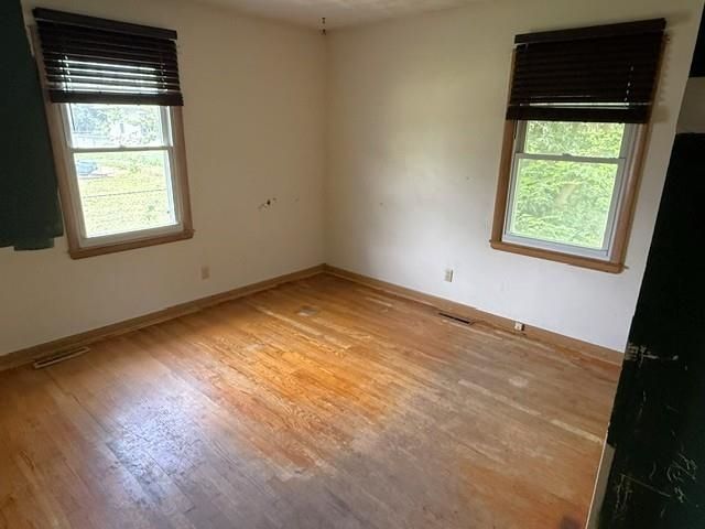 1930 Marc St, Salina, KS 67401