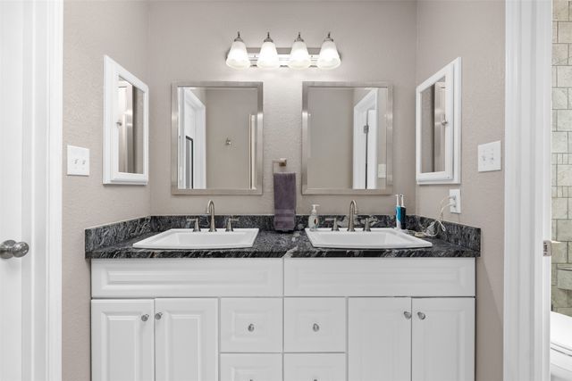 10159 Powder Horn Road, Fort Worth, TX 76108