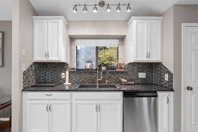 10159 Powder Horn Road, Fort Worth, TX 76108