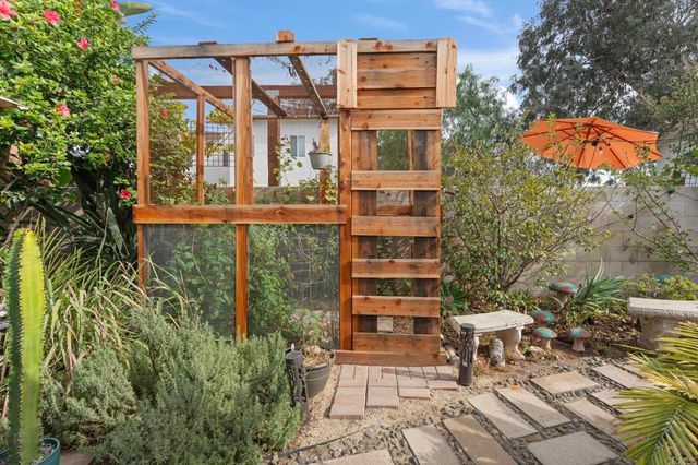 5725 Dream Street, San Diego, CA 92114