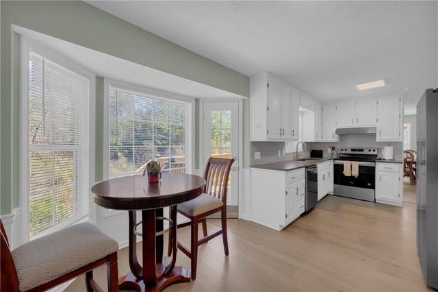 4605 Creek Bluff Drive, Sugar Hill, GA 30518