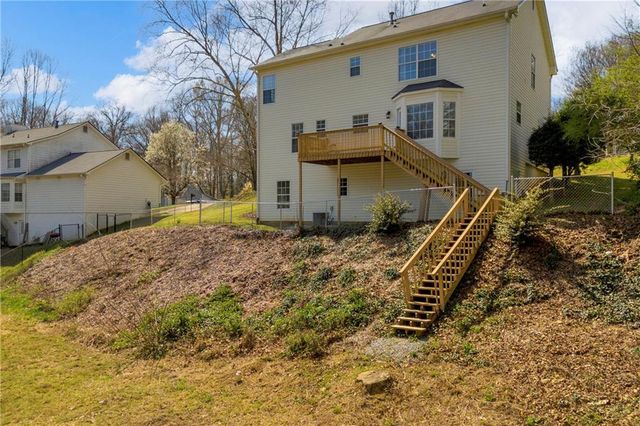 4605 Creek Bluff Drive, Sugar Hill, GA 30518