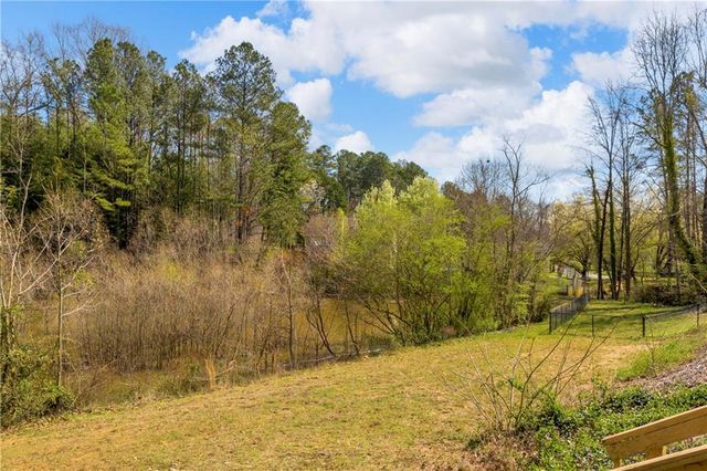 4605 Creek Bluff Drive, Sugar Hill, GA 30518