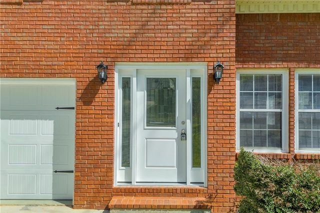 4605 Creek Bluff Drive, Sugar Hill, GA 30518