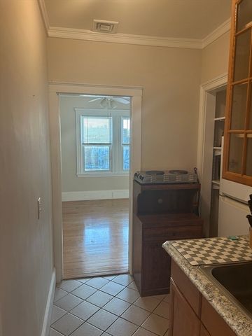 160 Washington St 4, Boston, MA 02135