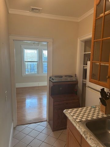 160 Washington St 4, Boston, MA 02135