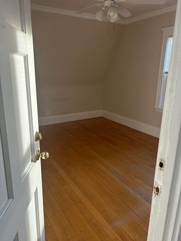 160 Washington St 4, Boston, MA 02135