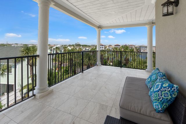 100 Sandprint Circle, Destin, FL 32541