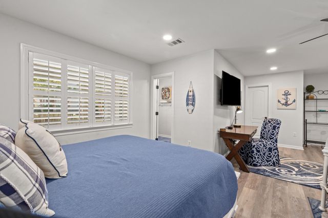 100 Sandprint Circle, Destin, FL 32541