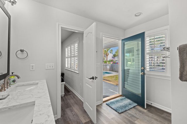 100 Sandprint Circle, Destin, FL 32541