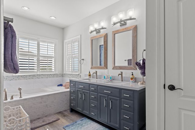 100 Sandprint Circle, Destin, FL 32541