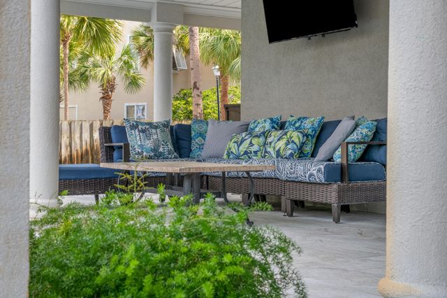 100 Sandprint Circle, Destin, FL 32541