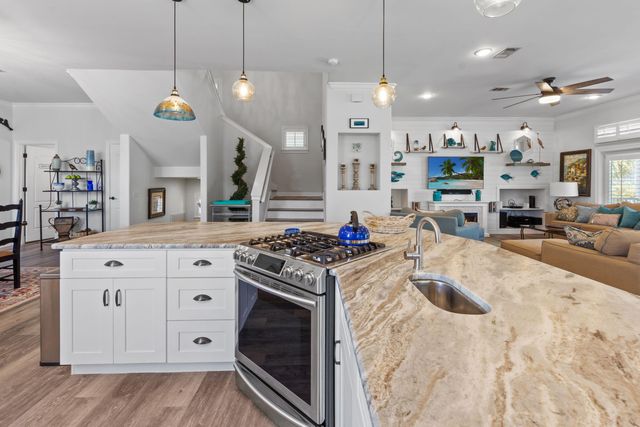 100 Sandprint Circle, Destin, FL 32541