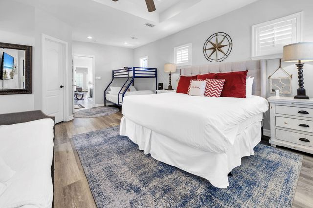 100 Sandprint Circle, Destin, FL 32541