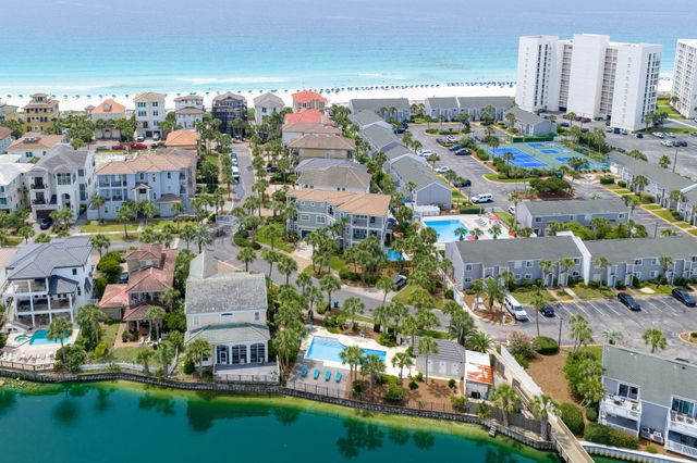 100 Sandprint Circle, Destin, FL 32541