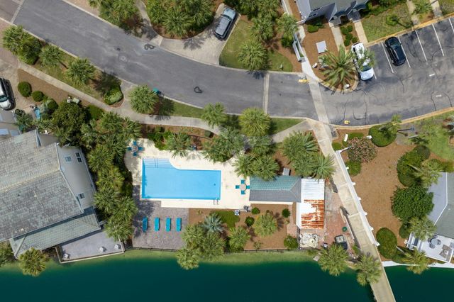 100 Sandprint Circle, Destin, FL 32541
