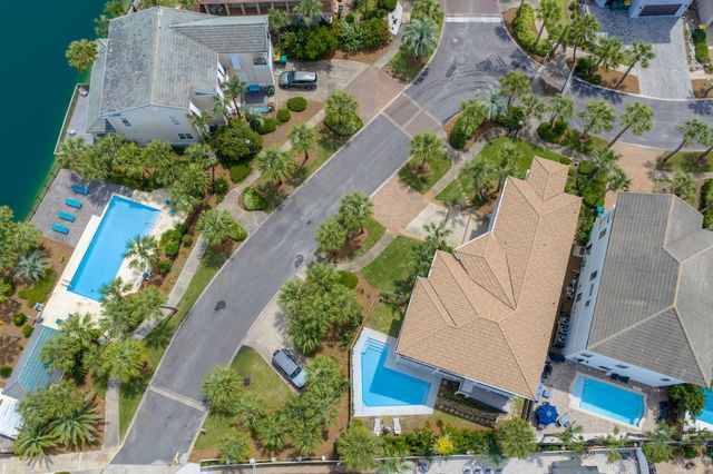 100 Sandprint Circle, Destin, FL 32541