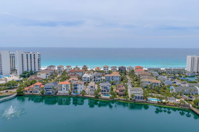 100 Sandprint Circle, Destin, FL 32541